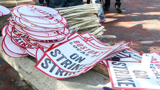 Idiots Who Run Harvard Let Their Low-Wage Workers Go On Strike